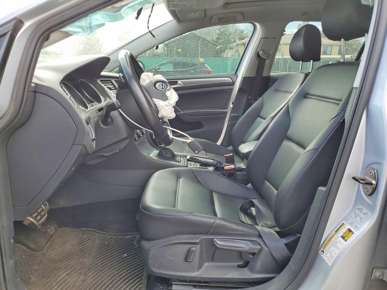 2017 Volkswagen Golf Alltrack S - Image 7