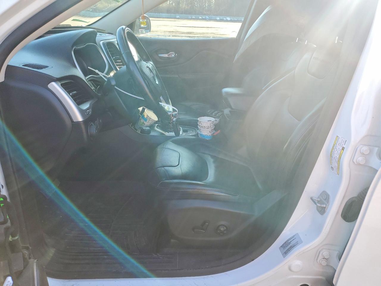 2015 Jeep Cherokee Trailhawk - Image 7