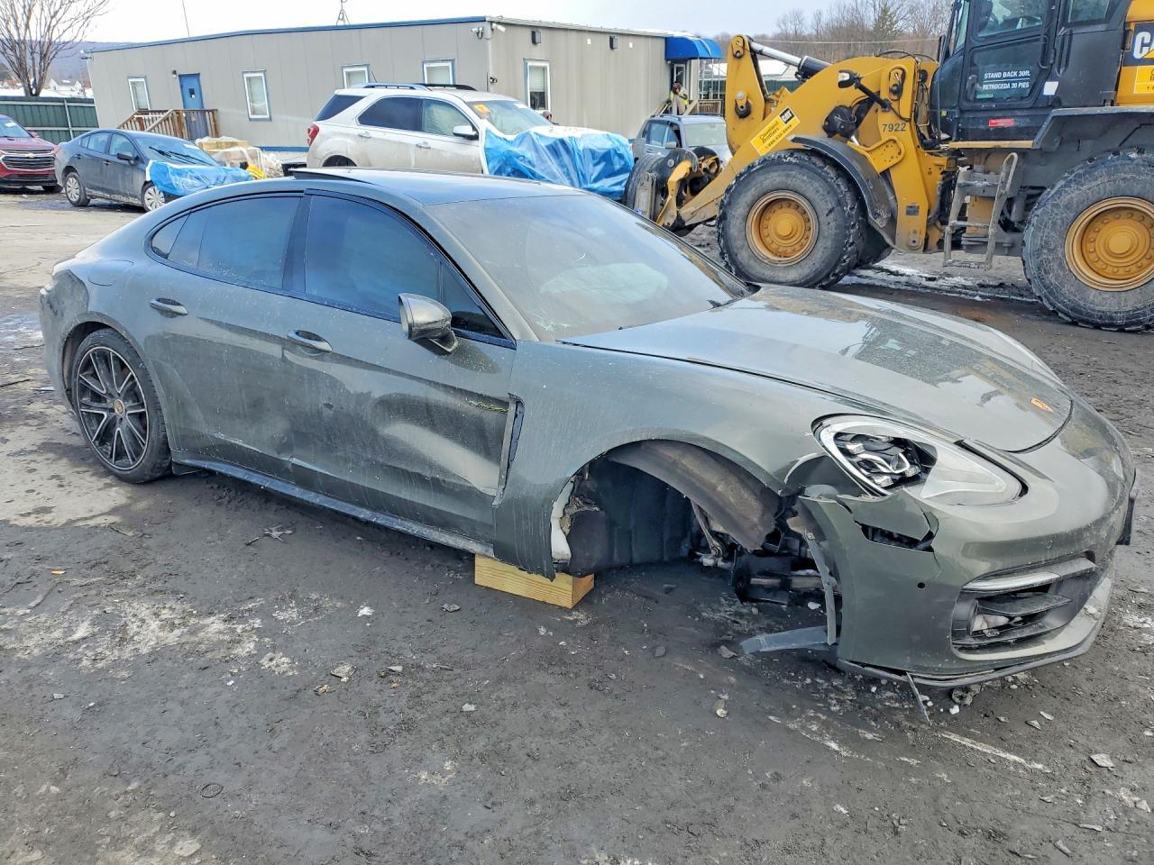 2023 Porsche Panamera 4 E-Hybrid - Фото 4