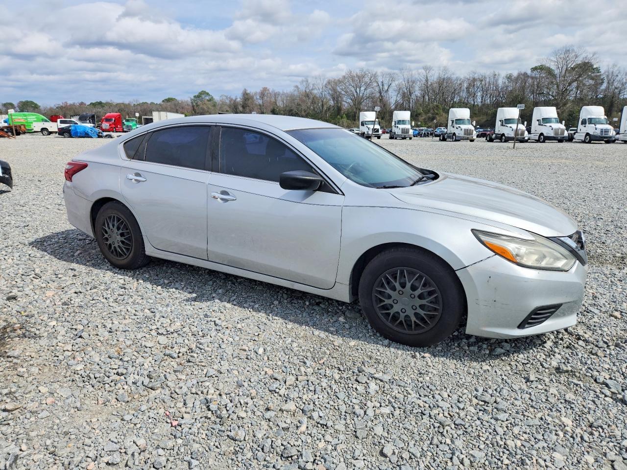 2018 Nissan Altima 2.5 S - Image 4