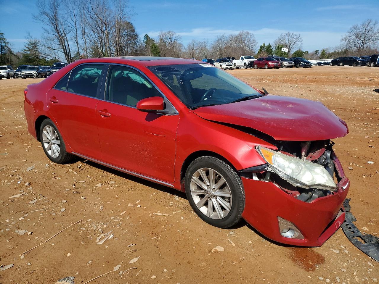 2013 Toyota Camry Xle - Image 4