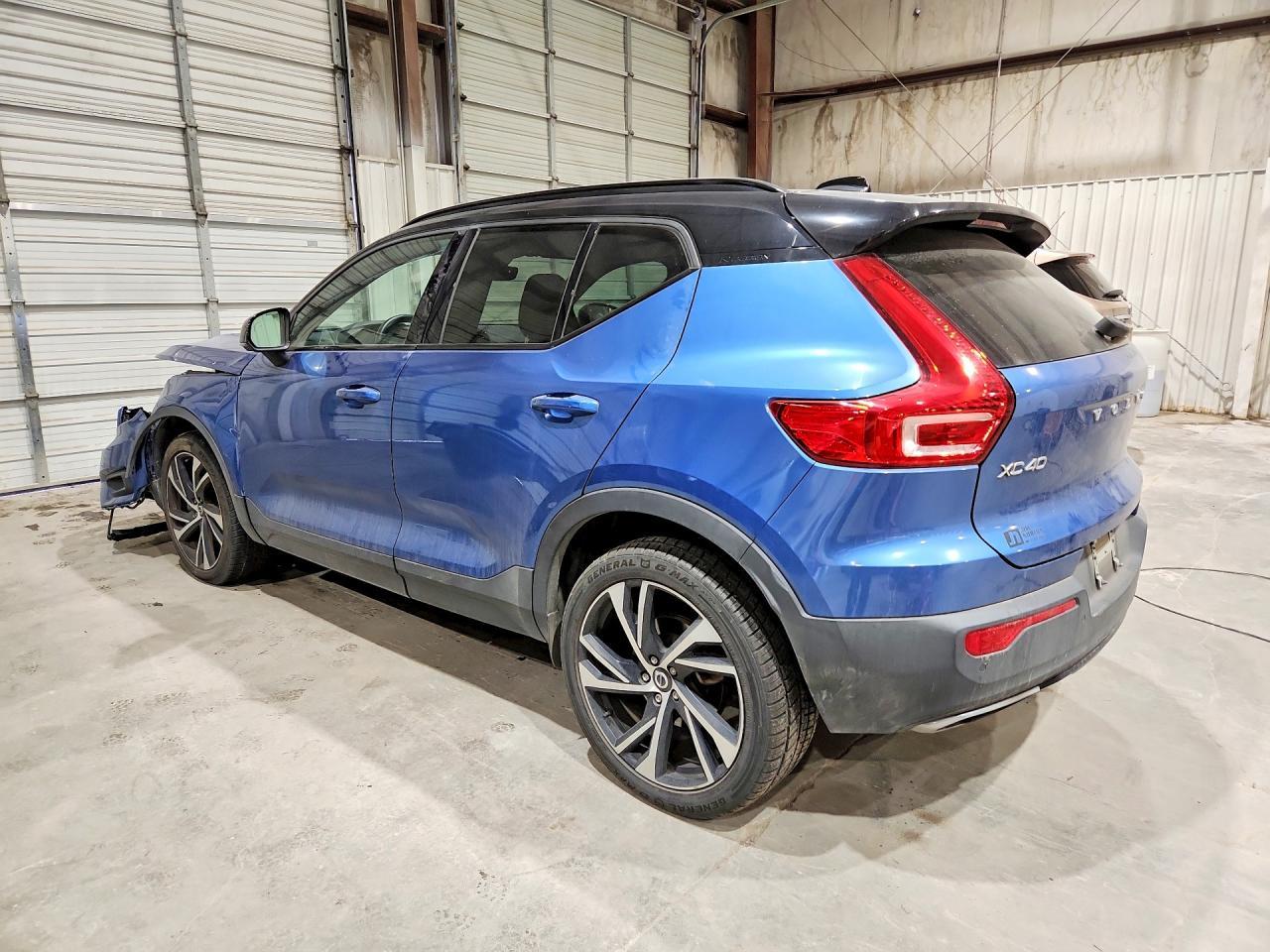 2020 Volvo Xc40 T5 R-Design - Фото 2
