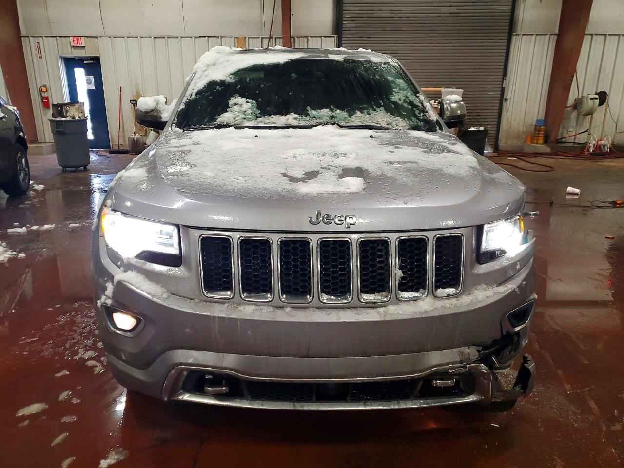 2014 Jeep Grand Cherokee Overland - Image 5