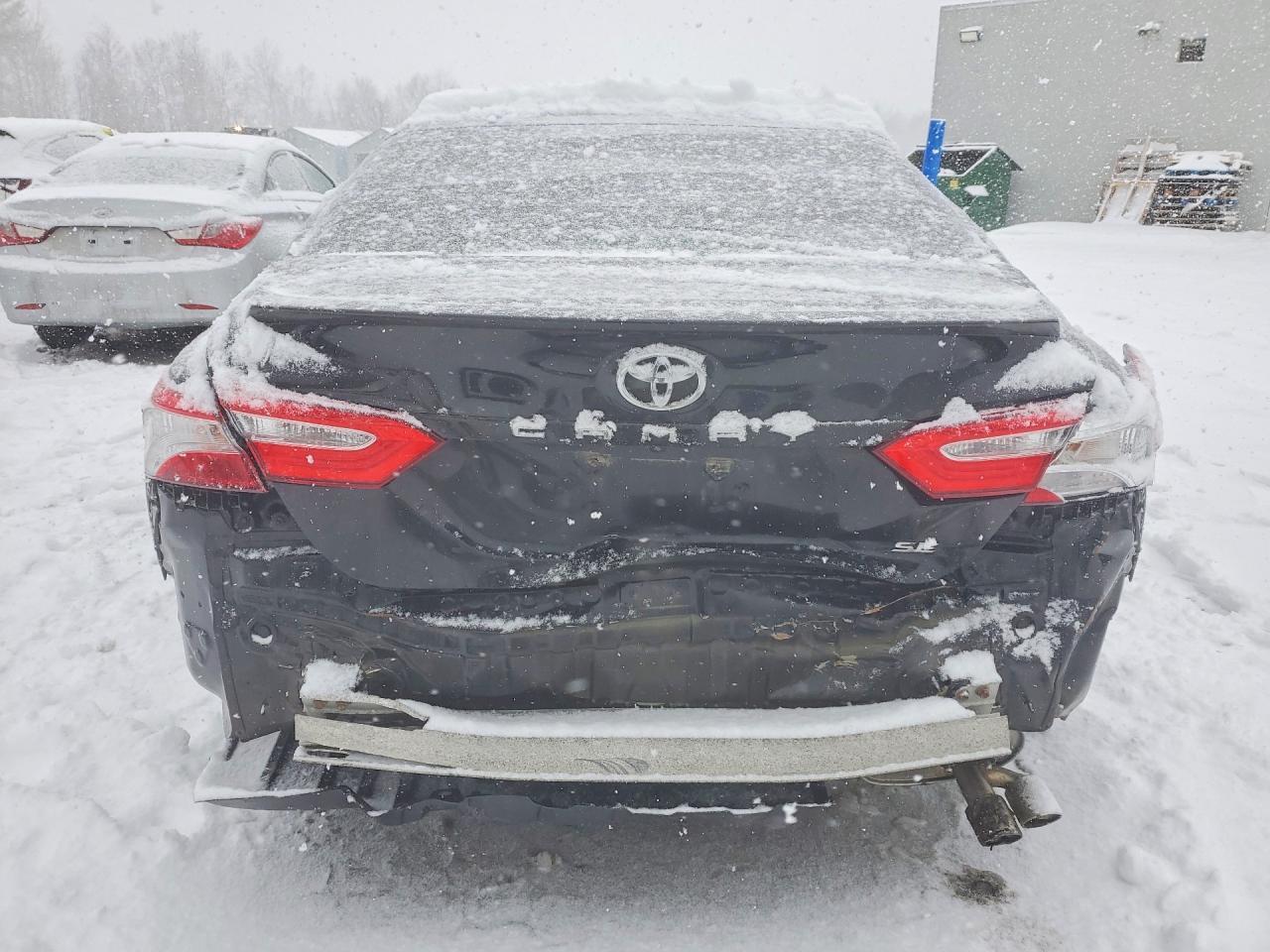 2020 Toyota Camry Se - Image 6