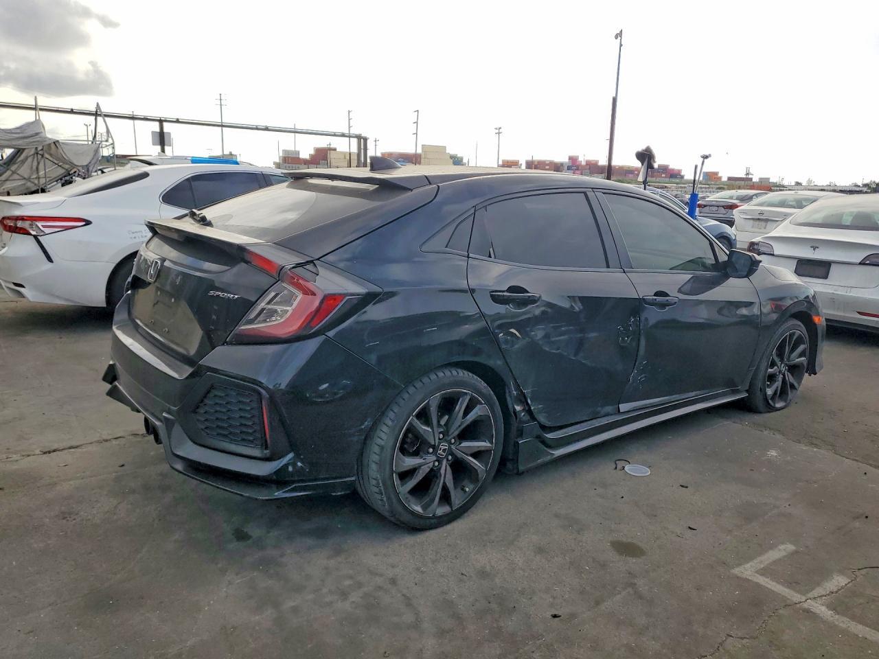 2018 Honda Civic Sport - Фото 3