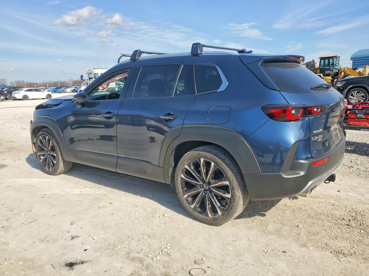 2025 Mazda Cx-50 Premium - Фото 2