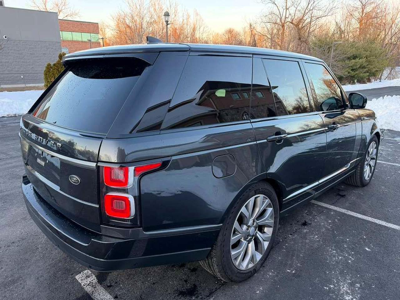 2018 Land Rover Range Rover Supercharged - Image 3