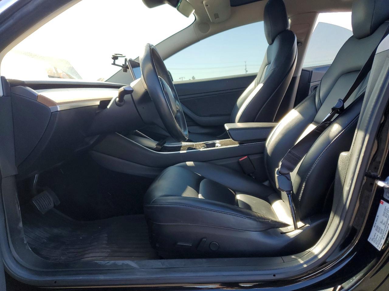 2018 Tesla Model 3 - Фото 7