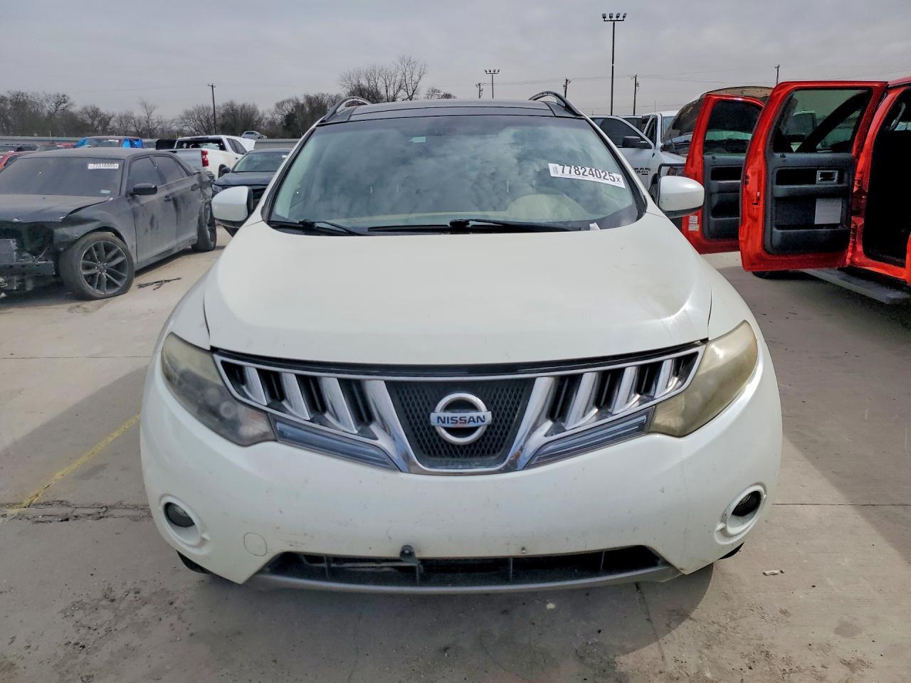 2010 Nissan Murano S - Фото 5