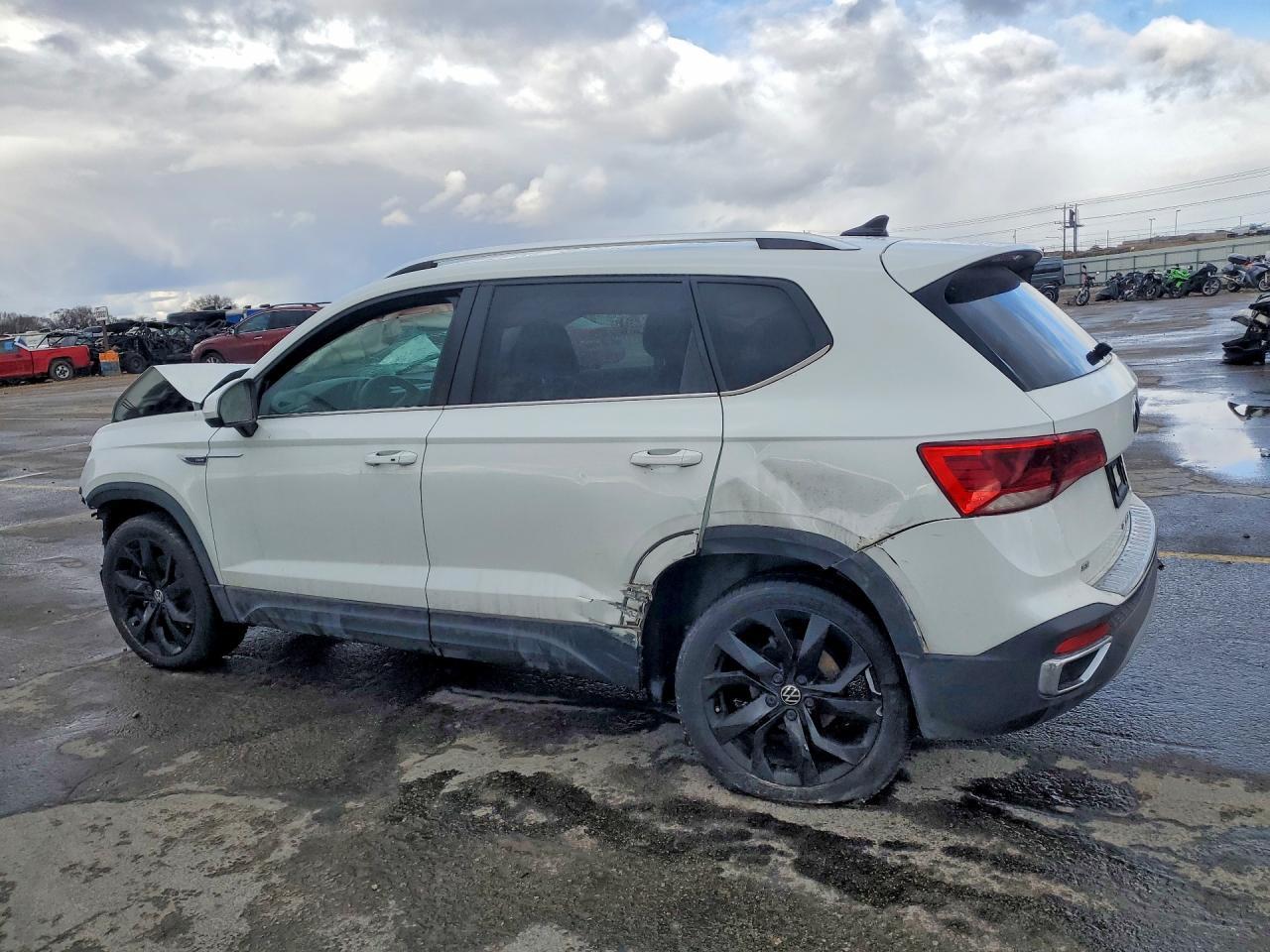 2023 Volkswagen Taos - Фото 2