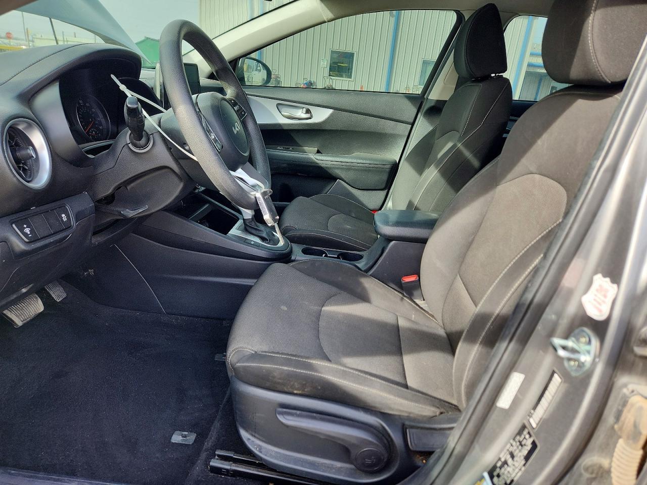 2022 Kia Forte Lxs - Image 7