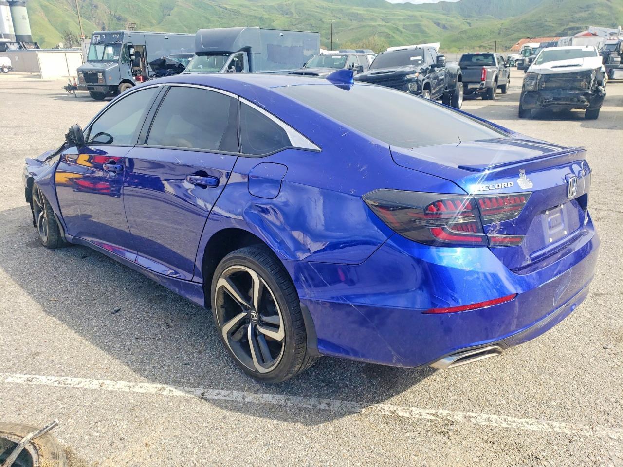 2020 Honda Accord Sport - Image 2