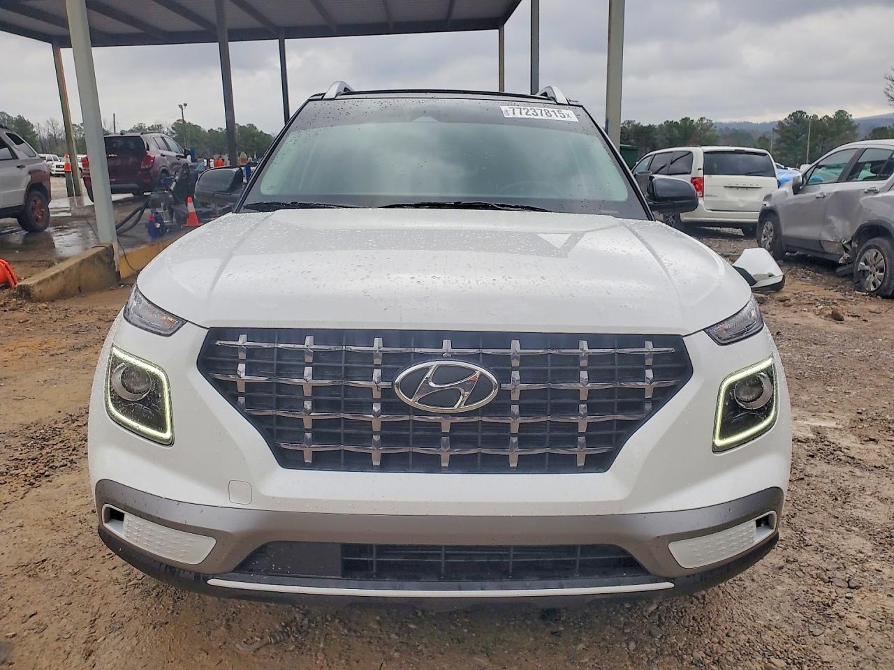 2024 Hyundai Venue Limited - Image 5