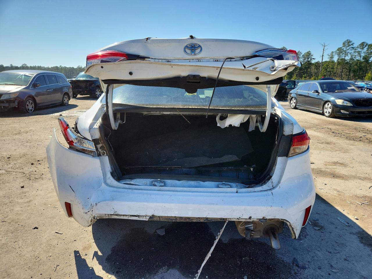 2021 Toyota Corolla L - Фото 6