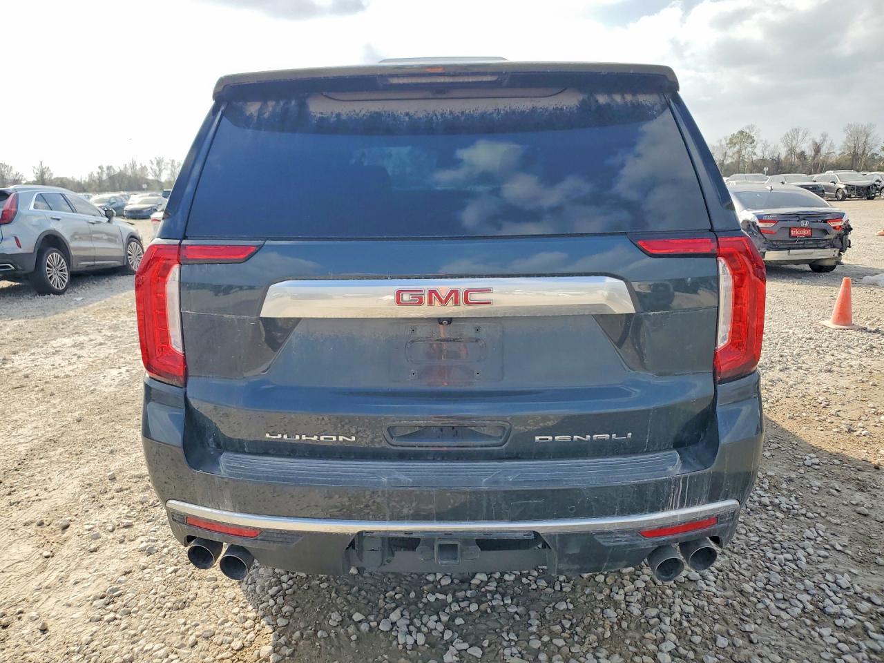 2021 GMC Yukon Denali - Image 6