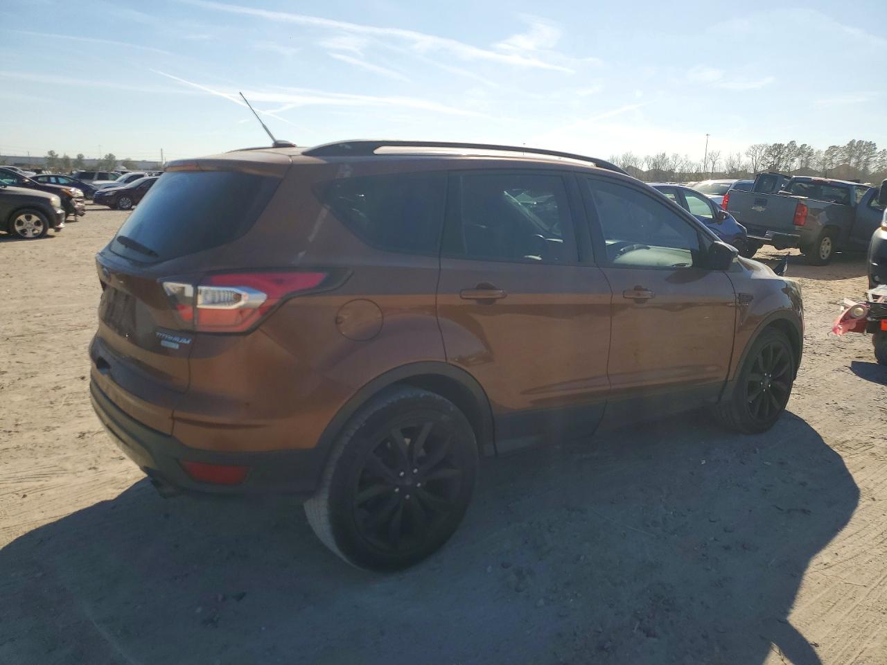 2017 Ford Escape Titanium - Фото 3