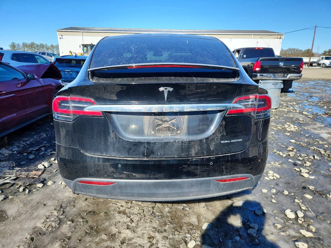 2019 Tesla Model X - Фото 6
