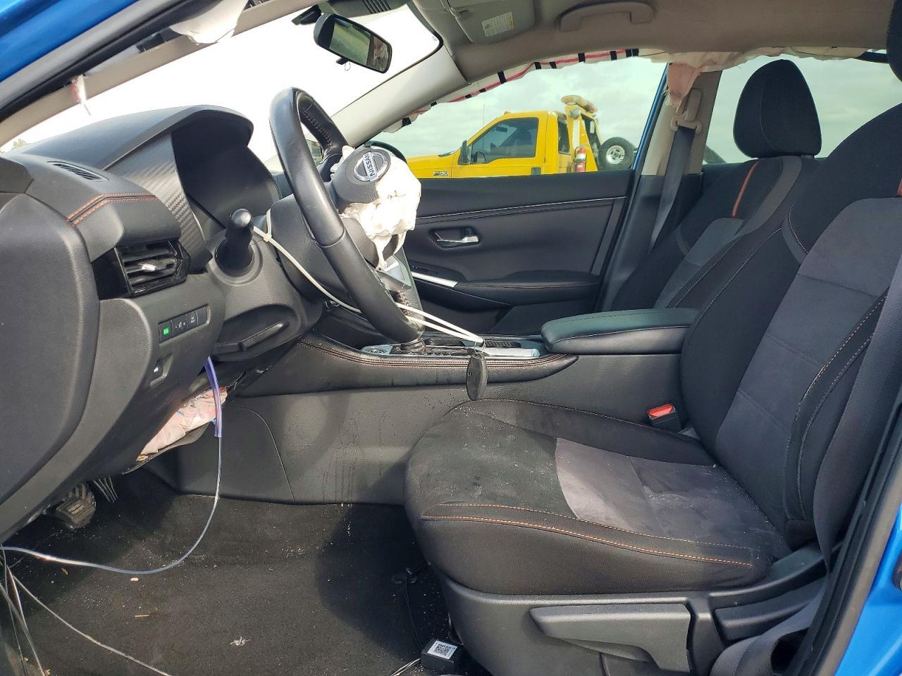 2022 Nissan Sentra Sr - Image 7