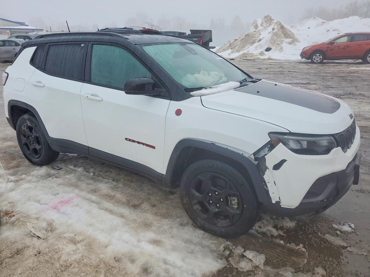 2023 Jeep Compass Trailhawk - Image 4