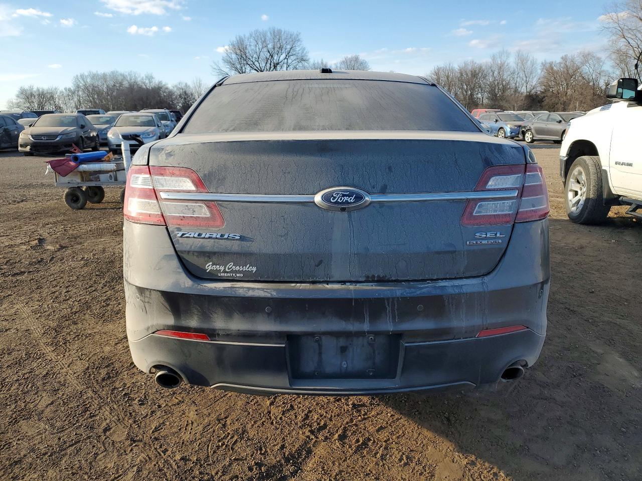 2017 Ford Taurus Sel - Image 6