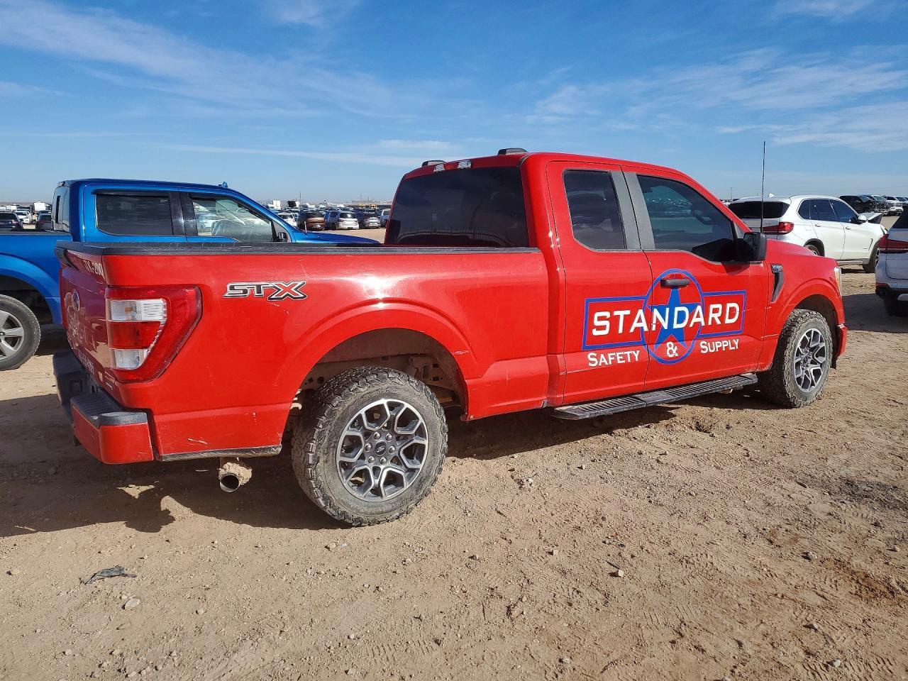 2021 Ford F150 Super Cab - Фото 3
