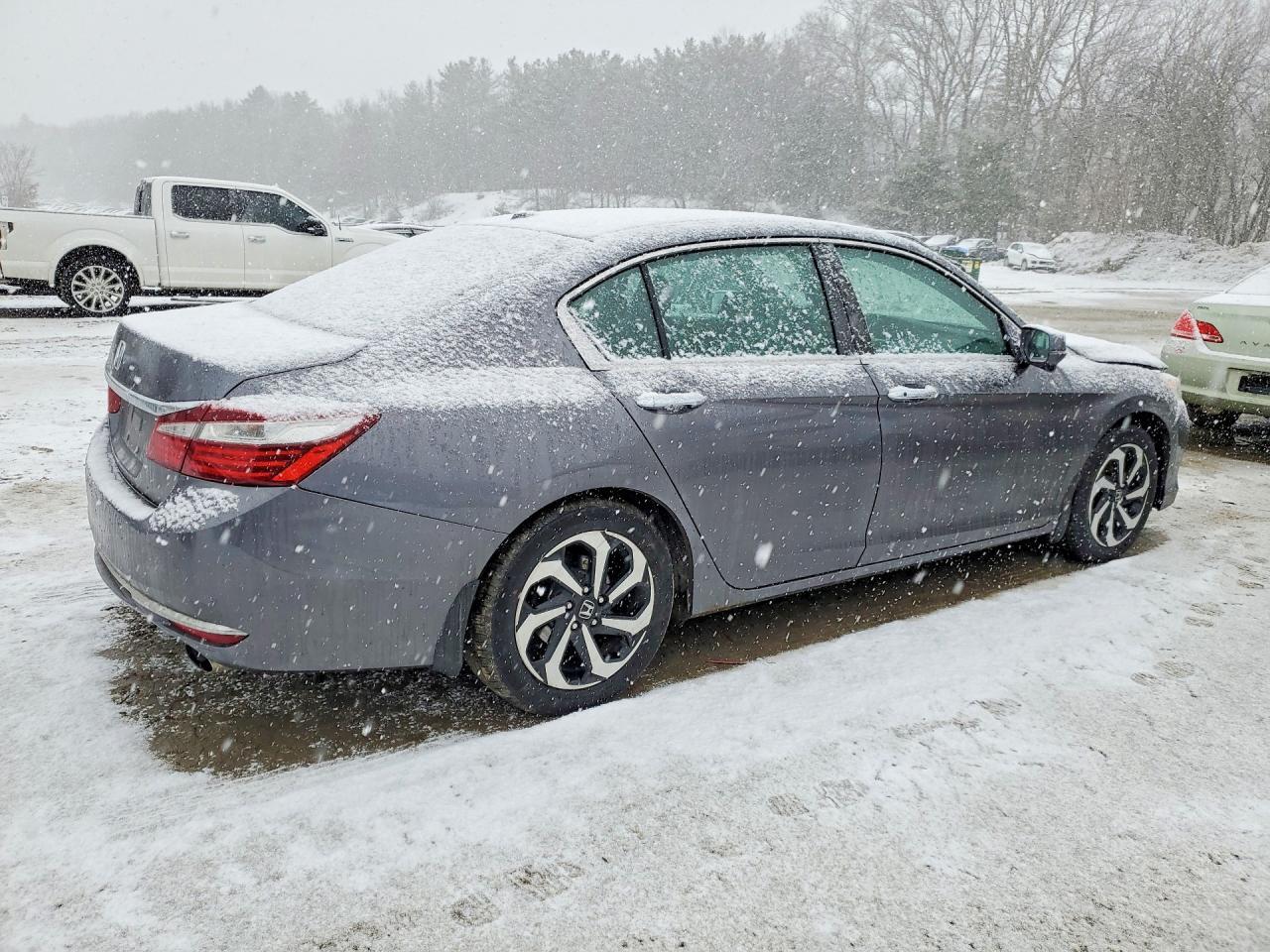 2017 Honda Accord Ex - Фото 3