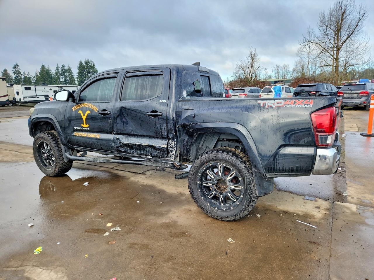 2019 Toyota Tacoma - Image 2