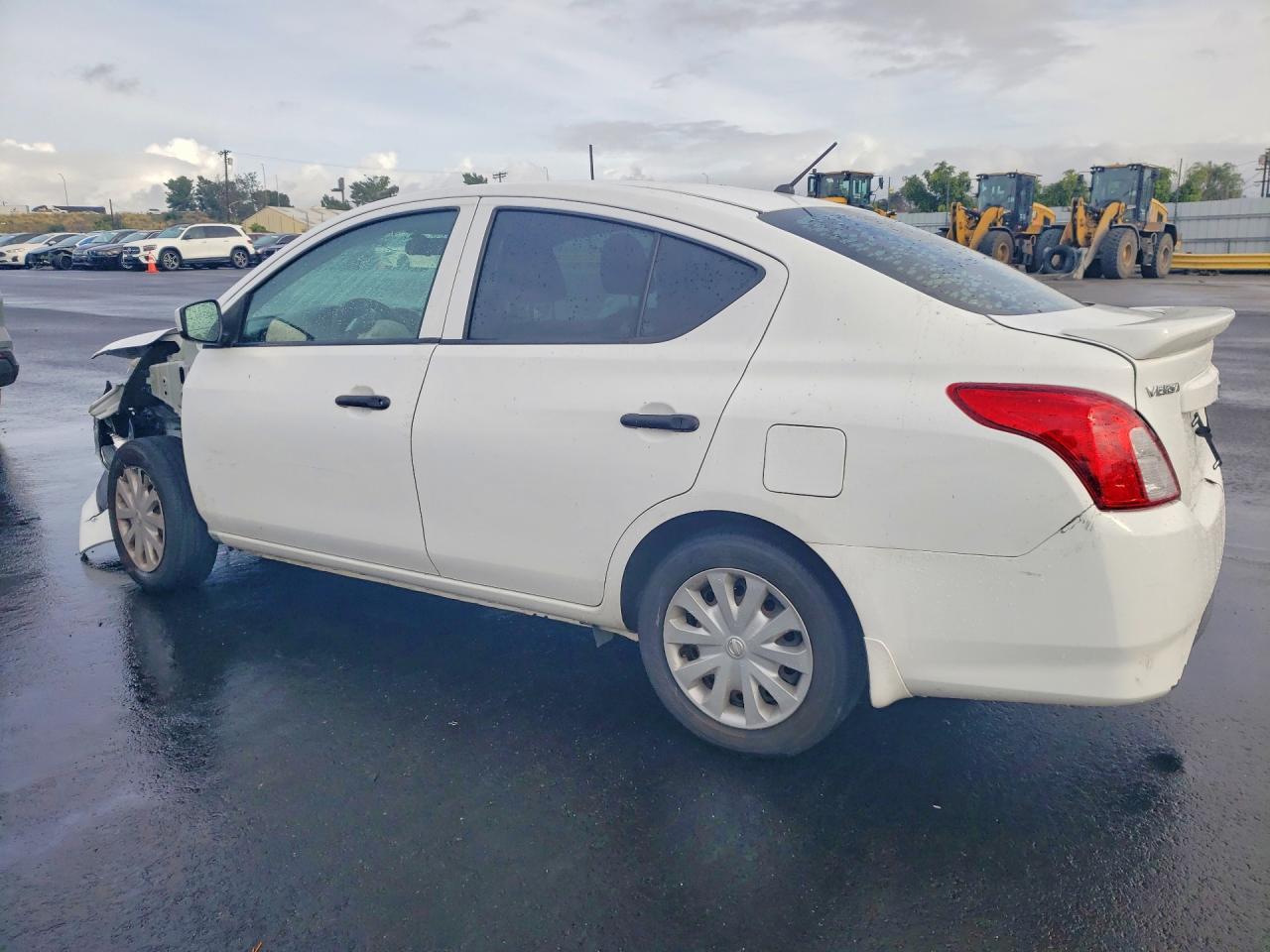 2018 Nissan Versa S - Фото 2