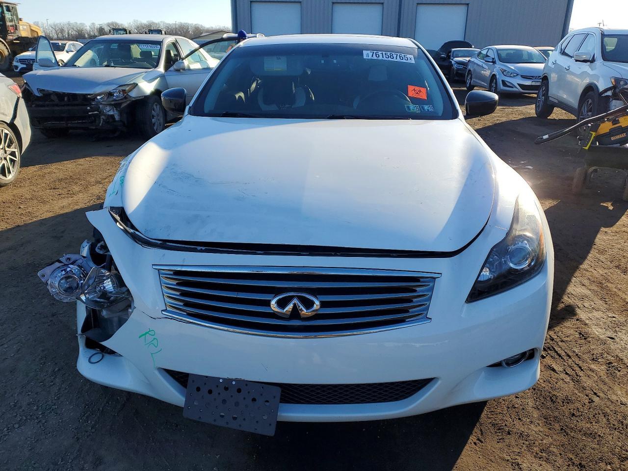 2015 Infiniti Q60 Journey - Фото 5