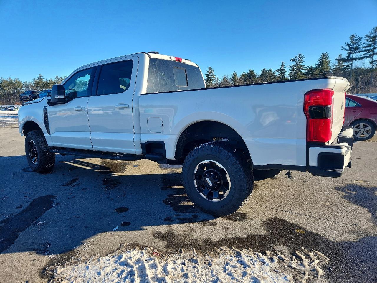 2025 Ford F250 Super Duty - Фото 2