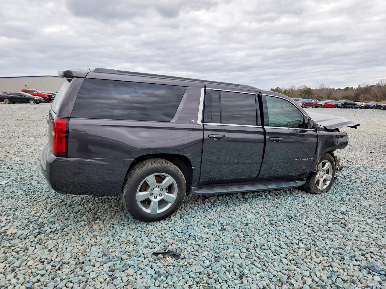 2017 Chevrolet Suburban C1500 Lt - Фото 3