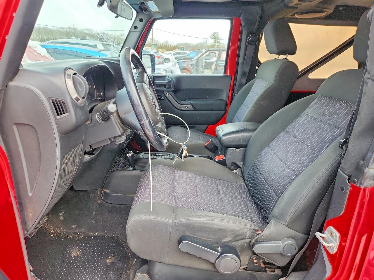 2011 Jeep Wrangler - Фото 7