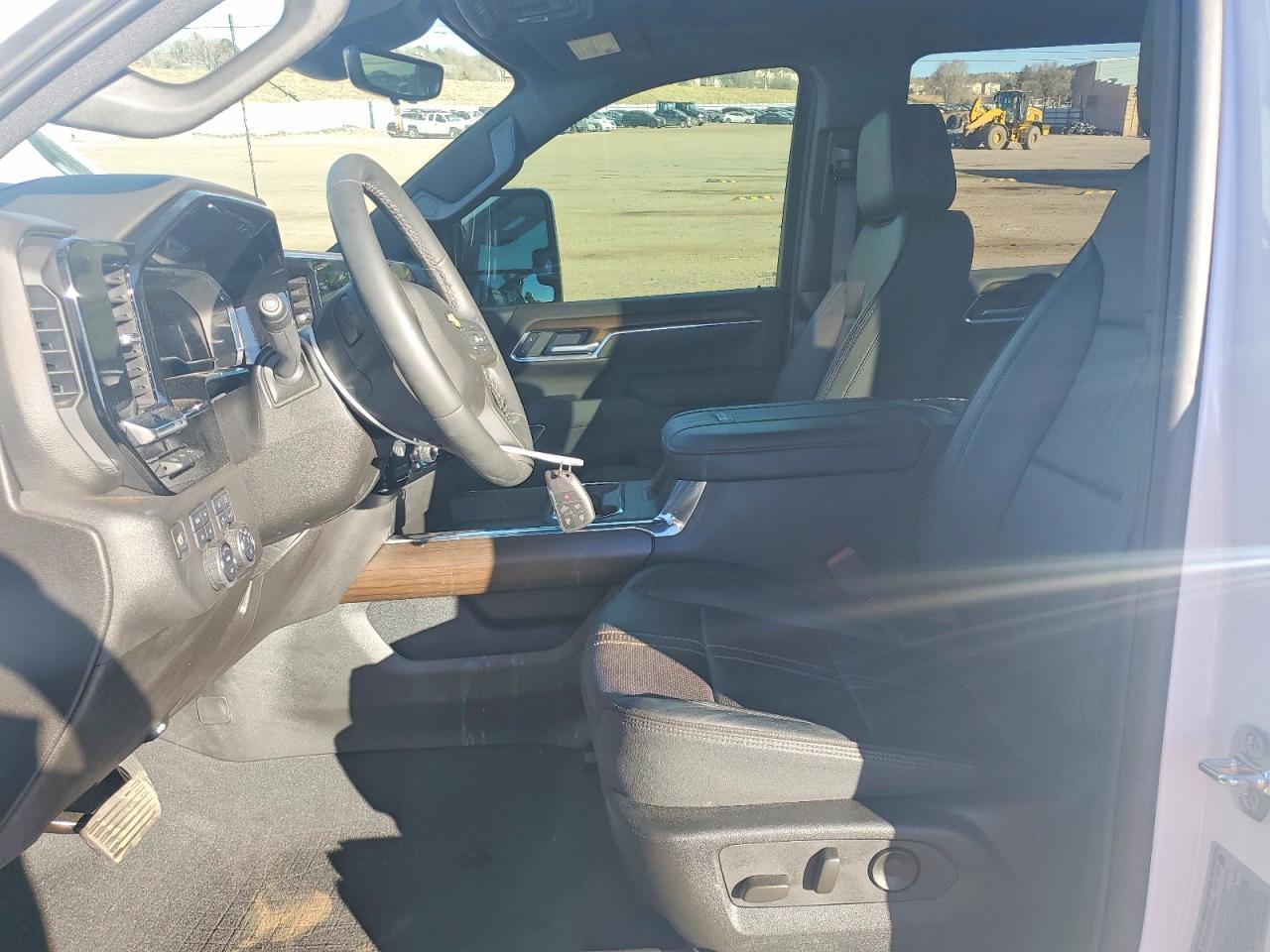 2025 Chevrolet Silverado K2500 High Country - Image 7