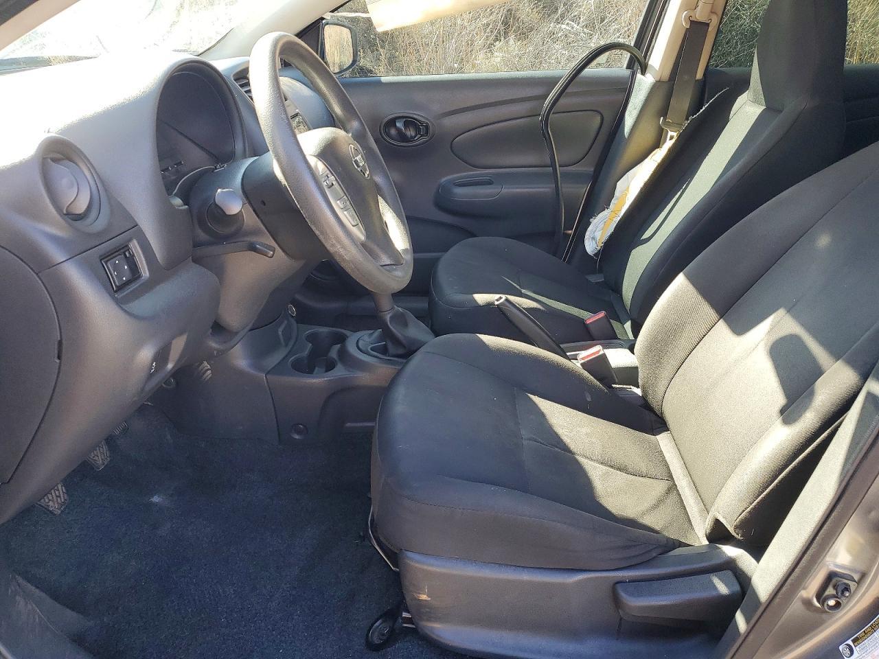 2017 Nissan Versa 1.6 S - Фото 7