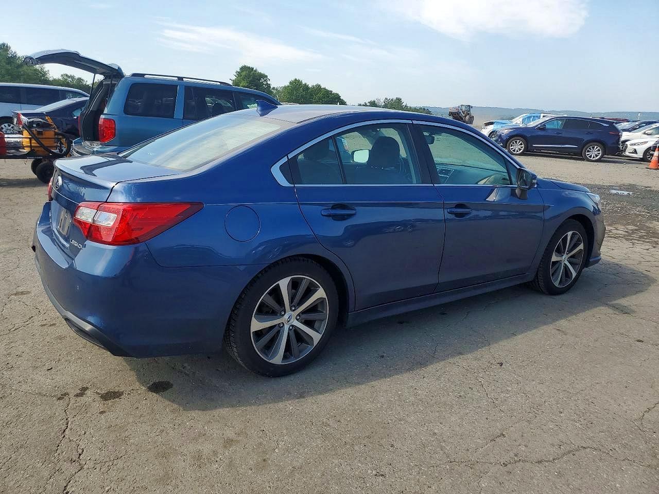 2019 Subaru Legacy 2.5I Limited - Фото 3