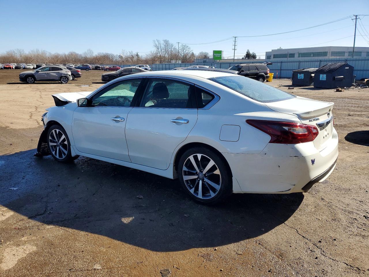 2017 Nissan Altima 2.5 Sr - Фото 2