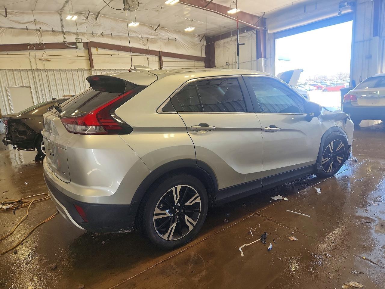 2024 Mitsubishi Eclipse Cross Se - Фото 3