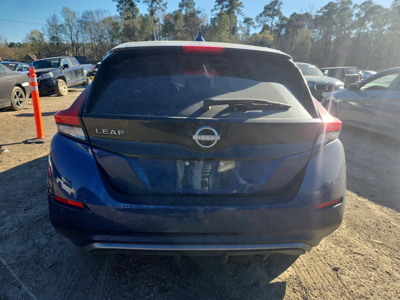 2025 Nissan Leaf S - Фото 6