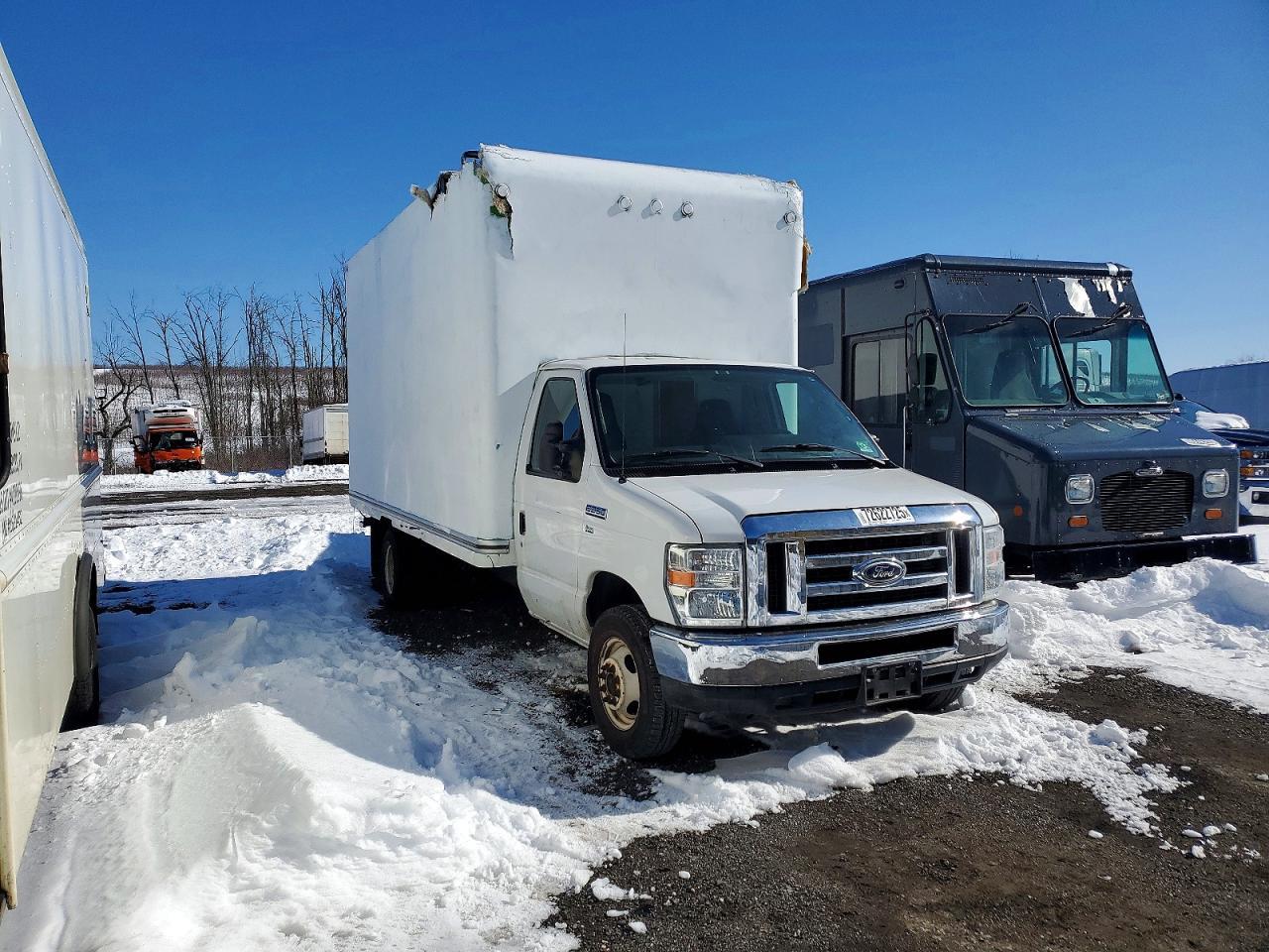 2015 Ford E-350 - Box Truck ** Runs & Drives * Prior Fleet **