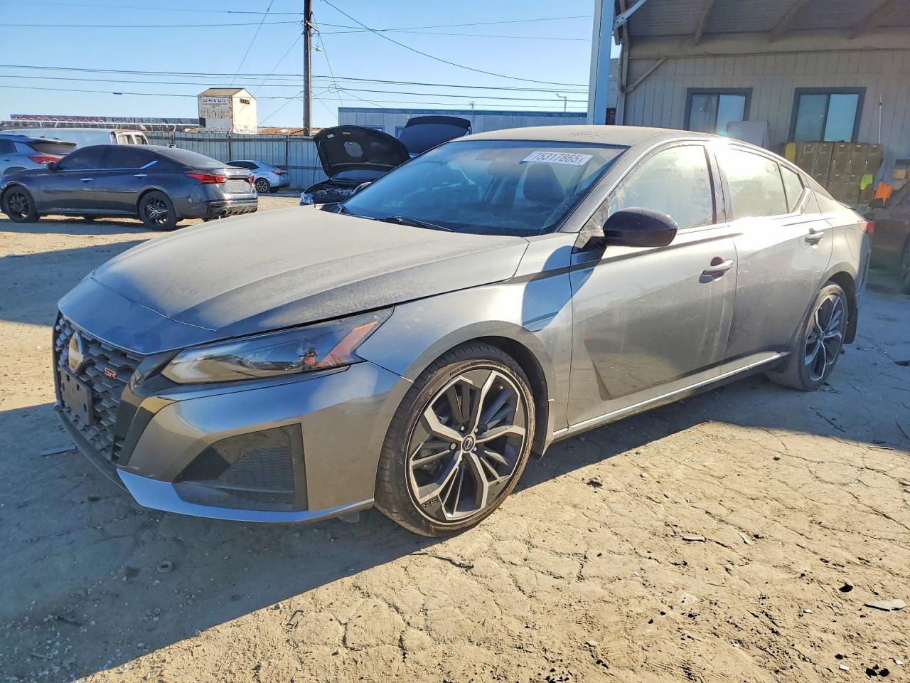 2023 Nissan Altima Sr