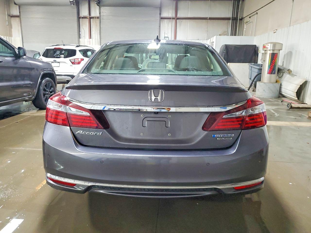 2017 Honda Accord Touring Hybrid - Фото 6