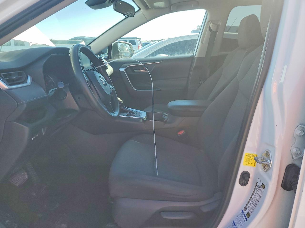 2019 Toyota Rav4 Xle - Image 7