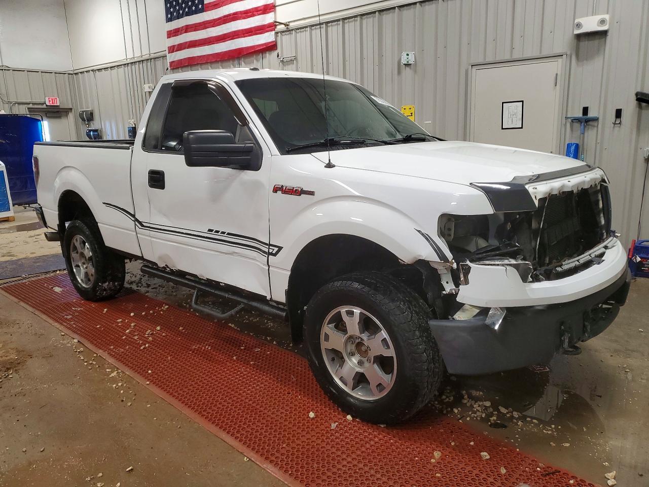 2014 Ford F150 - Фото 4