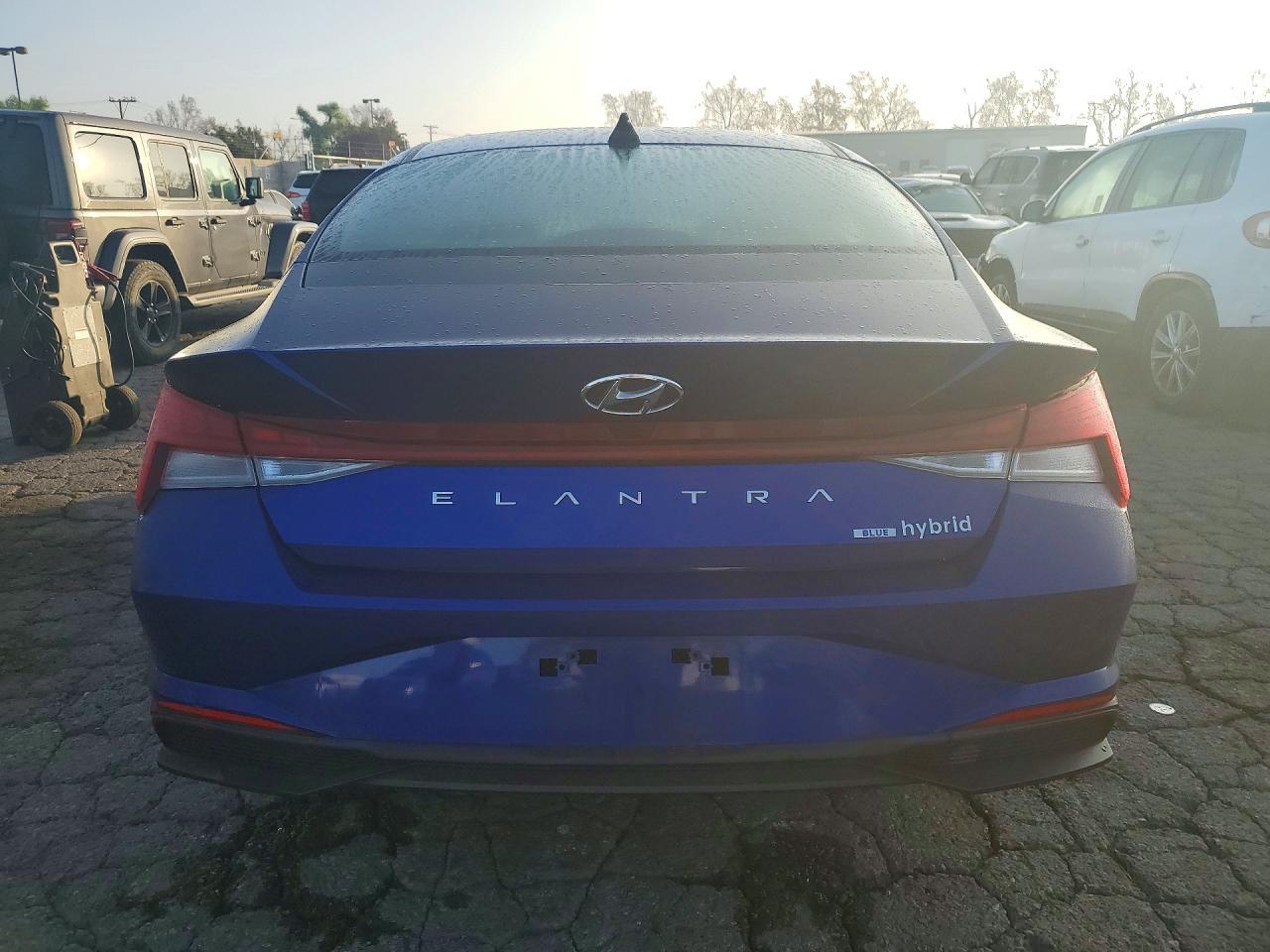 2023 Hyundai Elantra Blue - Image 6