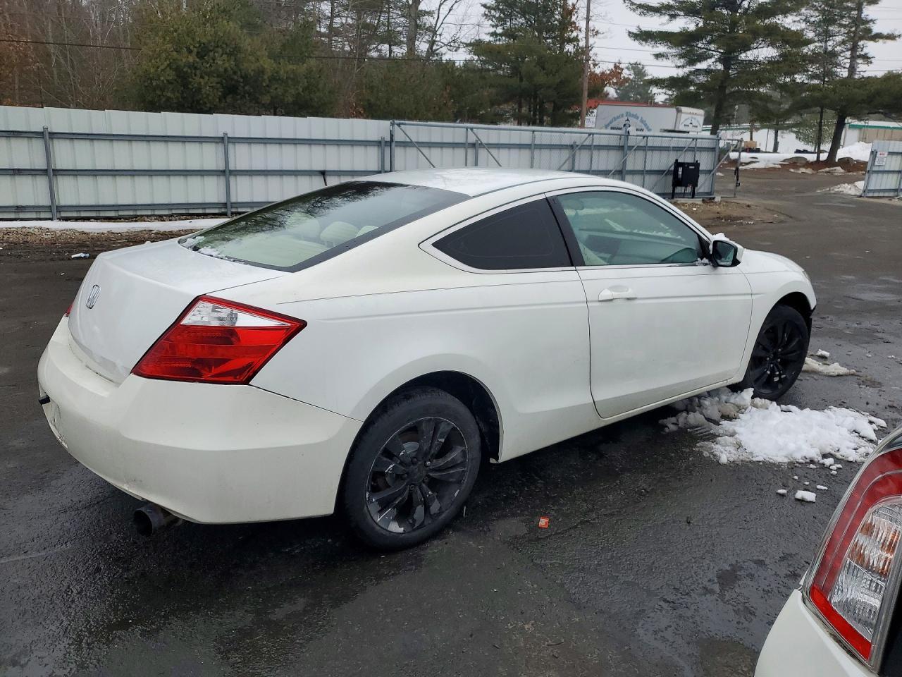 2010 Honda Accord Lx - Фото 3