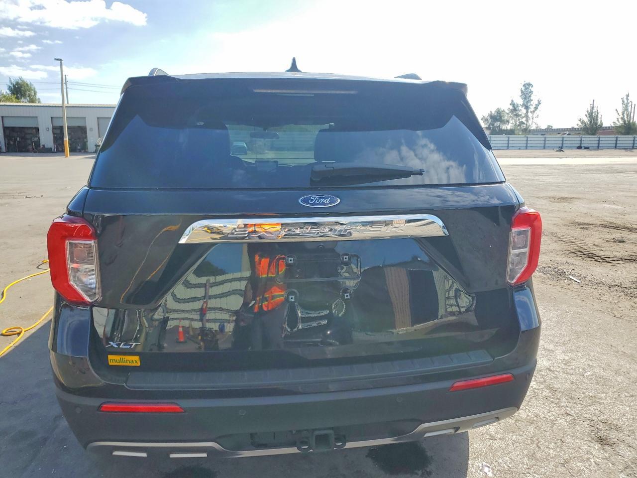 2024 Ford Explorer Xlt - Фото 6
