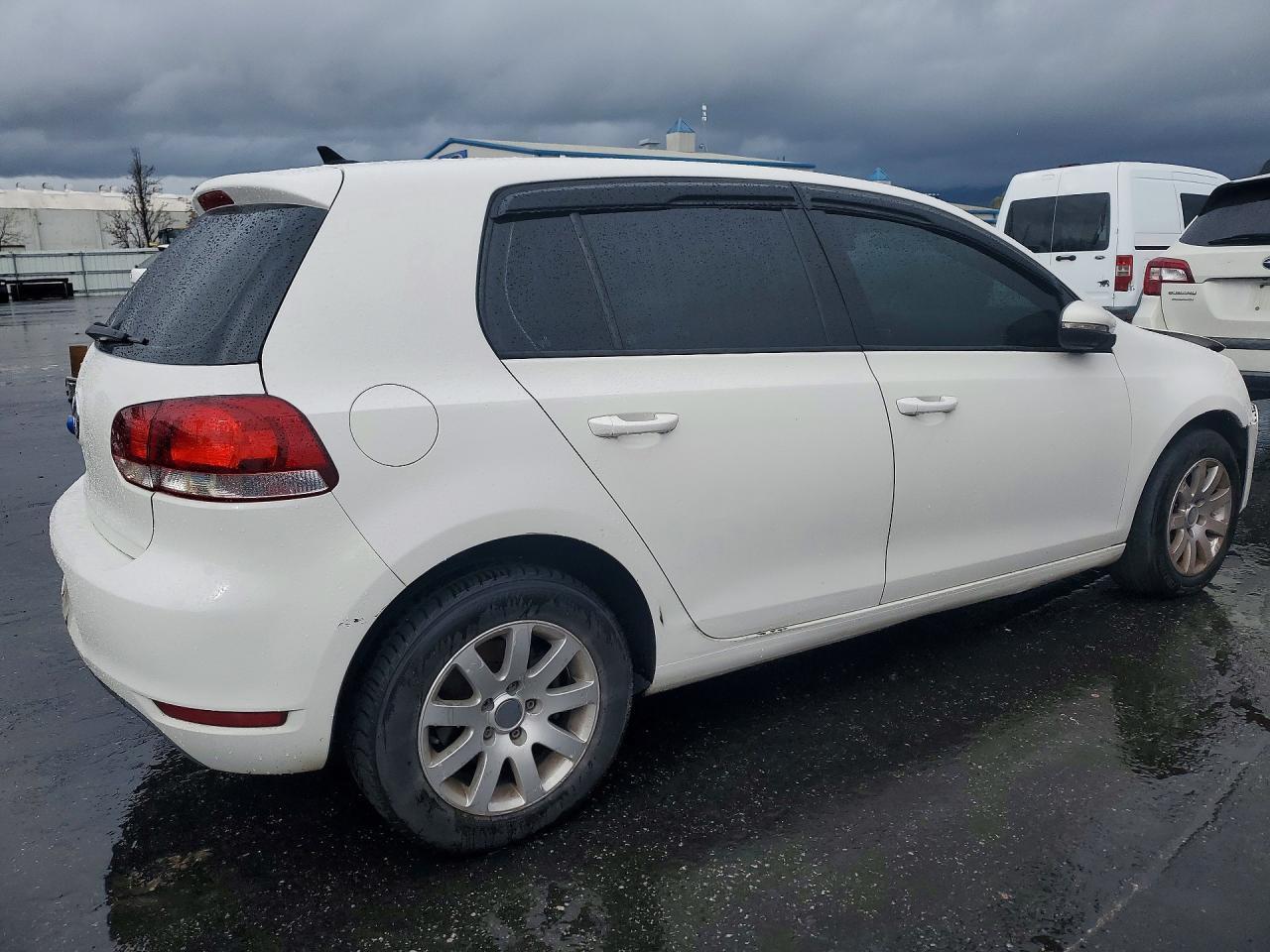 2012 Volkswagen Golf - Фото 3