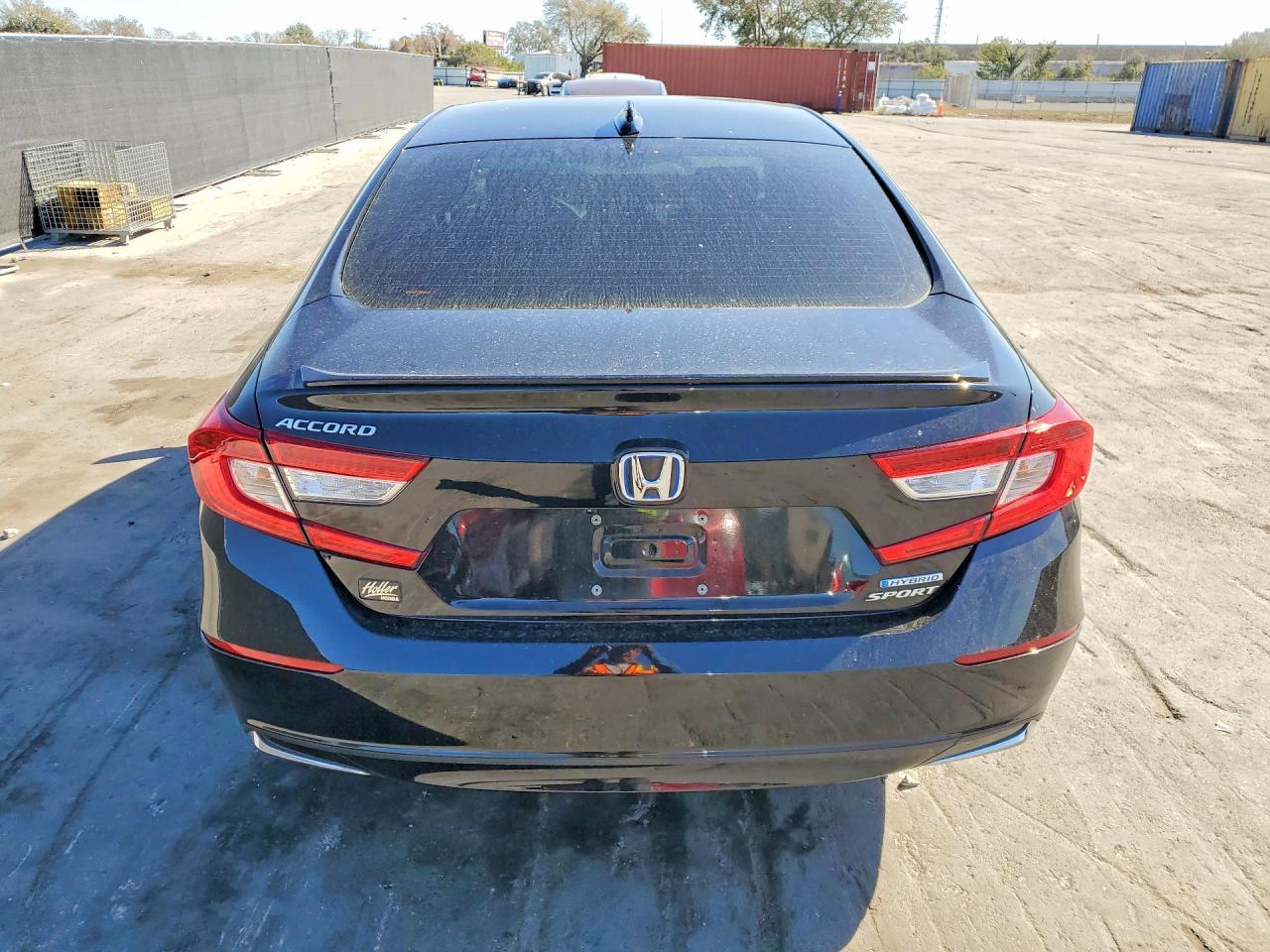 2022 Honda Accord Hybrid Sport - Image 6