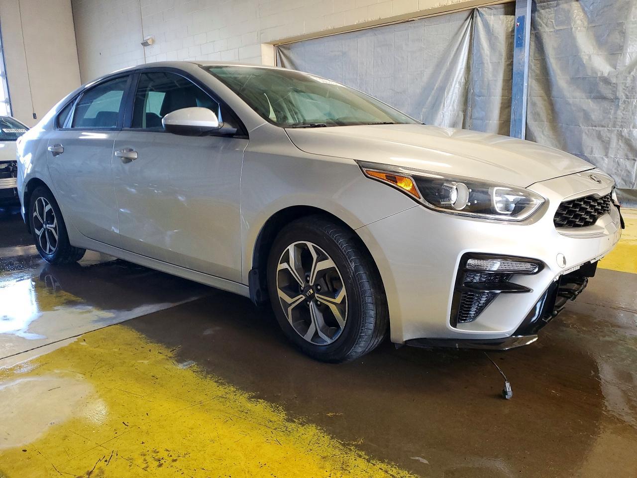 2019 Kia Forte Lxs - Фото 4
