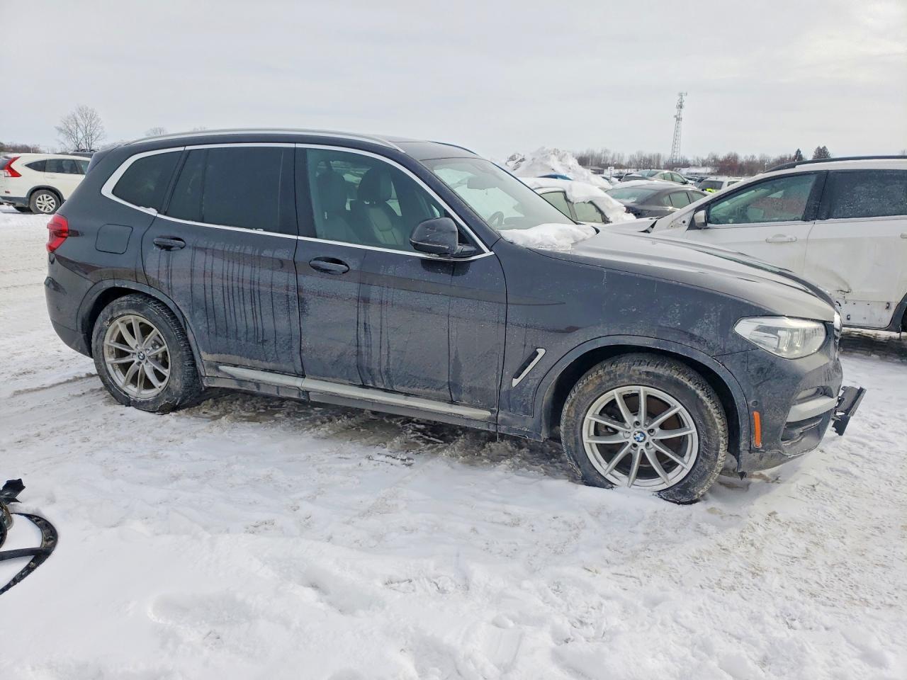 2021 BMW X3 xDrive30E - Image 4
